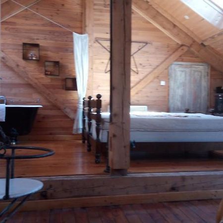 Au Coeur De Saint Agreve -Sejour Chez L'Habitant Exteriör bild